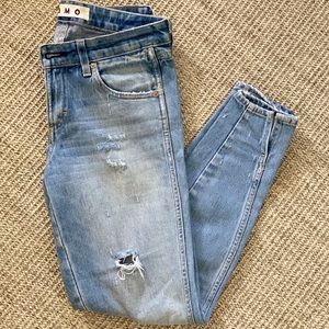 Amo Women’s Jeans